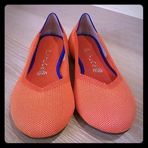 Rounded toe rothys, persimmon